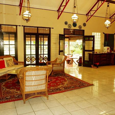 Cemara'S Homestay Batu  Buitenkant foto