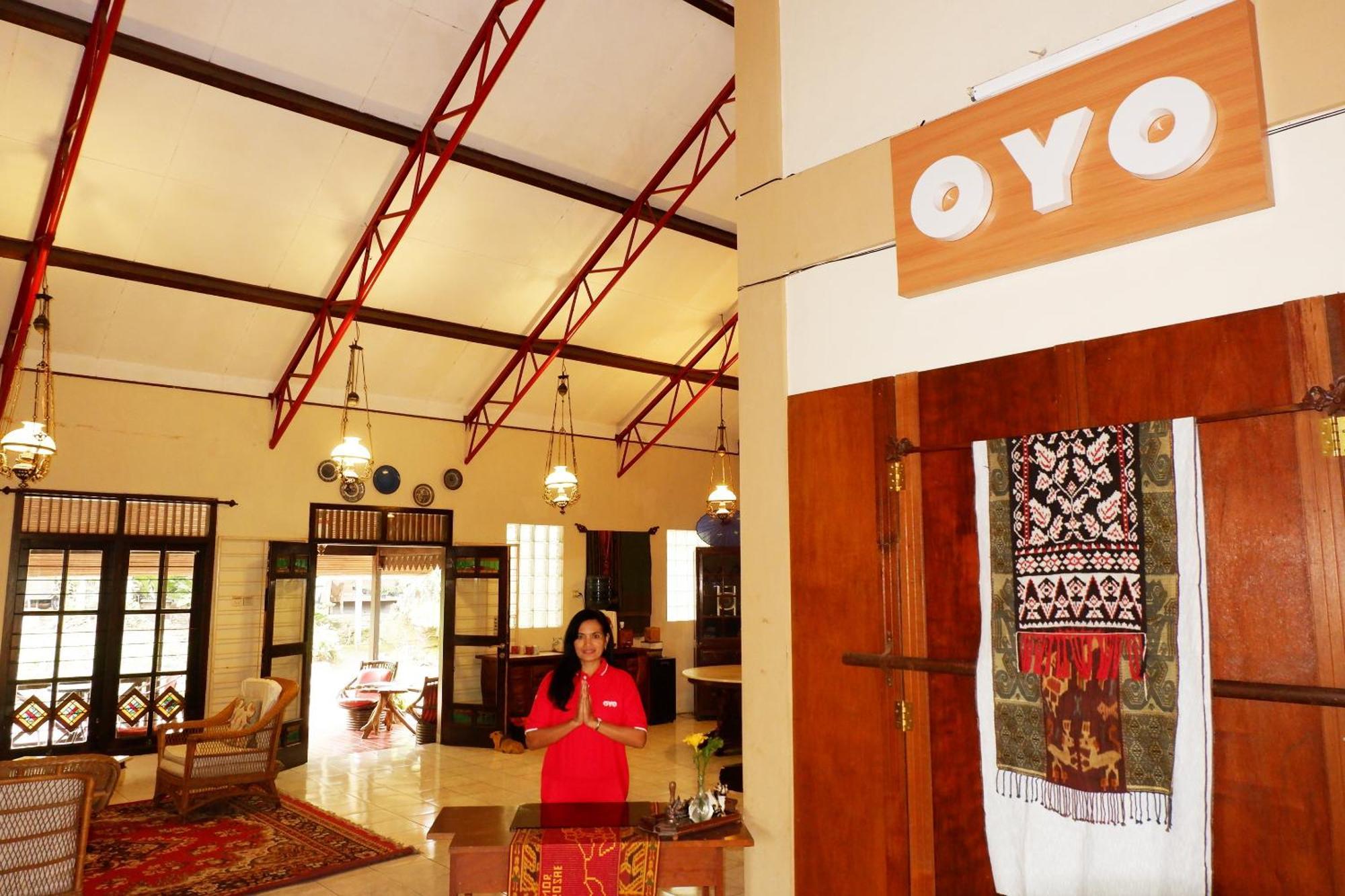 Cemara'S Homestay Batu  Buitenkant foto